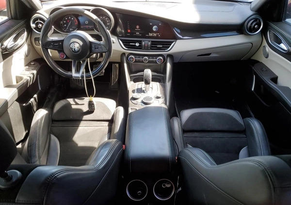 Alfa Romeo Giulia cena 119000 przebieg: 74324, rok produkcji 2017 z Radzionków małe 67